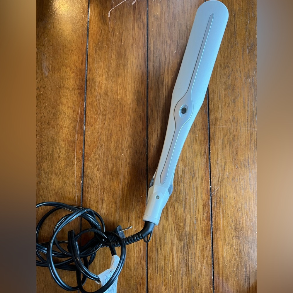 Revlon flat iron